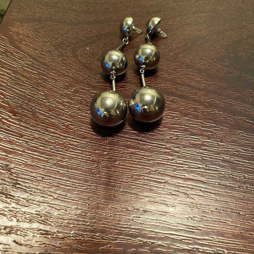 Earrings - Picture 3 of 3